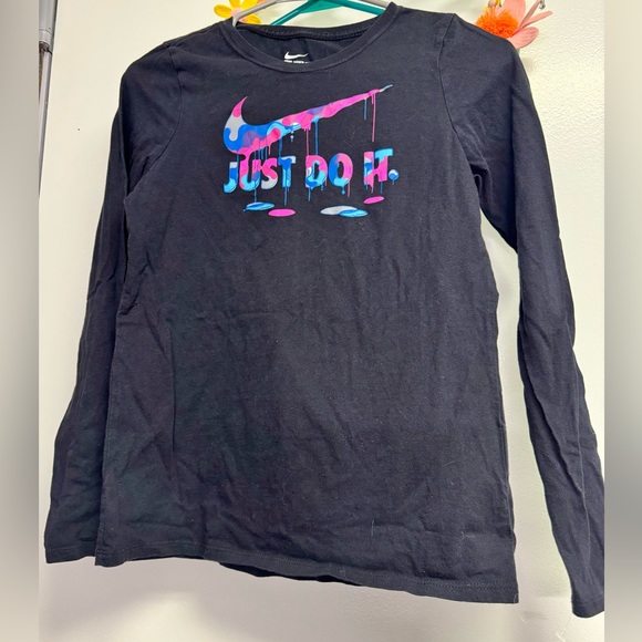 Nike Shirt Boy XL Black Long Sleeve Just Do It Regular Fit - Picture 1 of 3